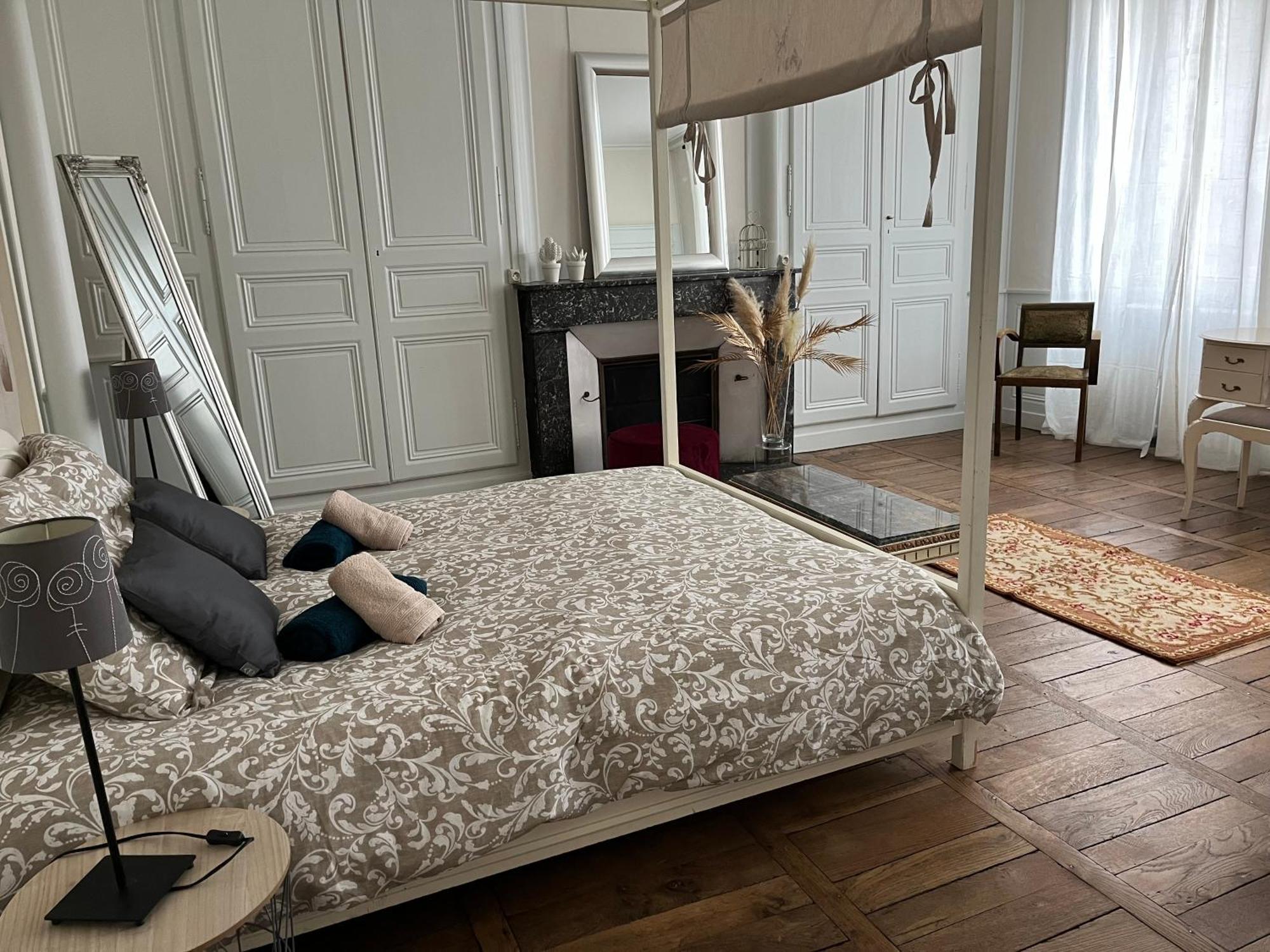 La Villa Louana 1 Appartement 160M2 Sobriete,Elegance En Coeur De Ville Aubusson  Eksteriør bilde