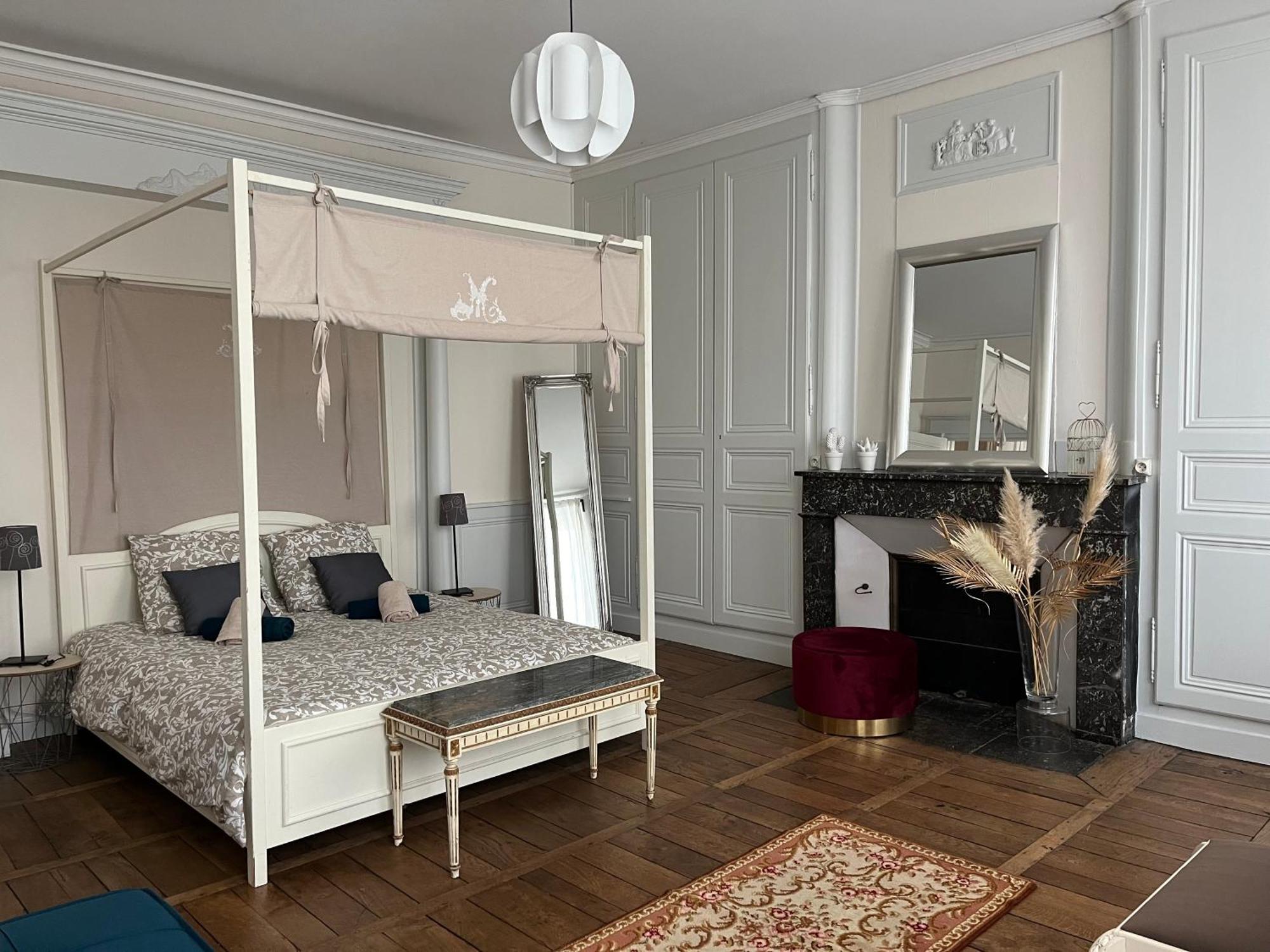 La Villa Louana 1 Appartement 160M2 Sobriete,Elegance En Coeur De Ville Aubusson  Eksteriør bilde
